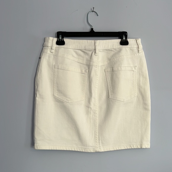 J Crew White Denim skirt - Picture 2 of 3